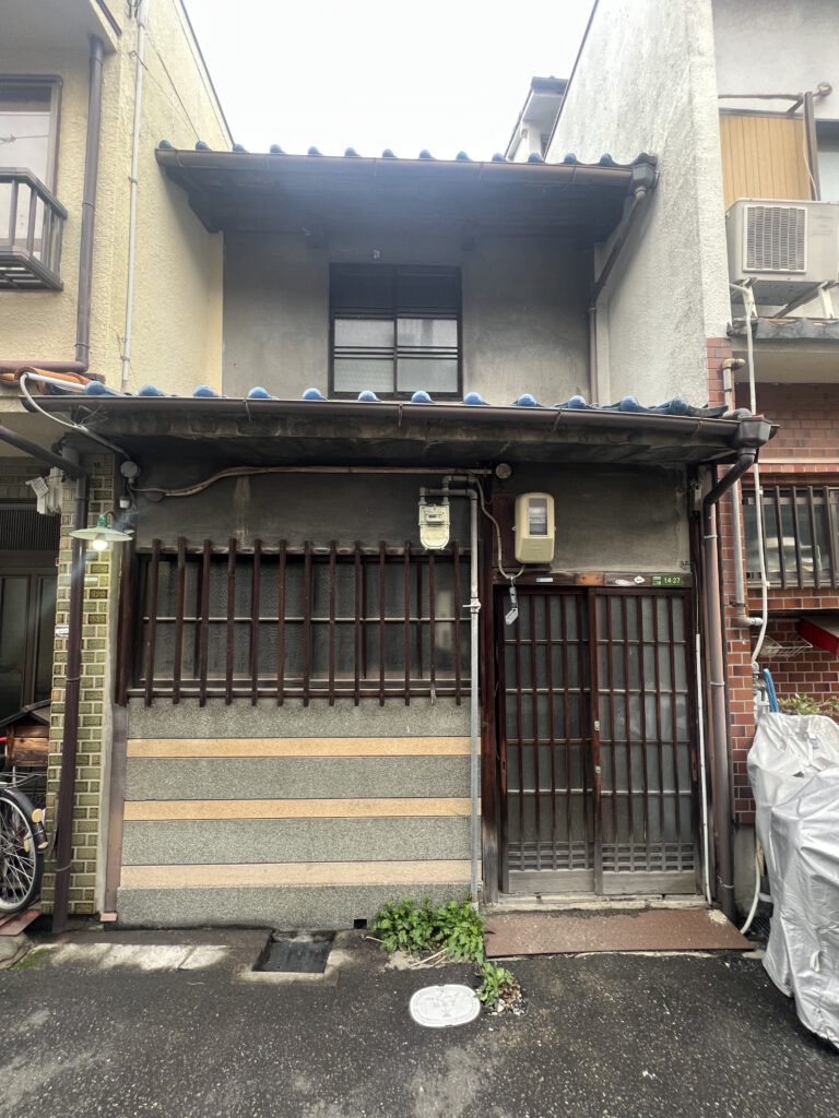 空き家再生民泊改修工事の施工前